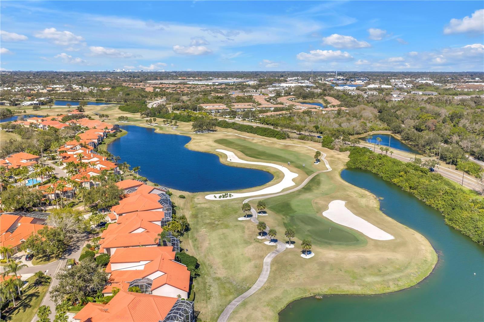 VILLA MIRADA - Residential