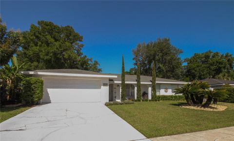 Property photo of 1529 Glastonberry Road, Maitland, FL 32751