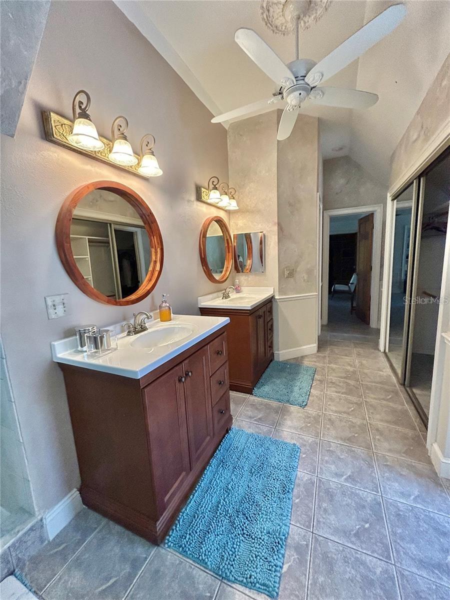 BUTLER BAY - Residential Lease