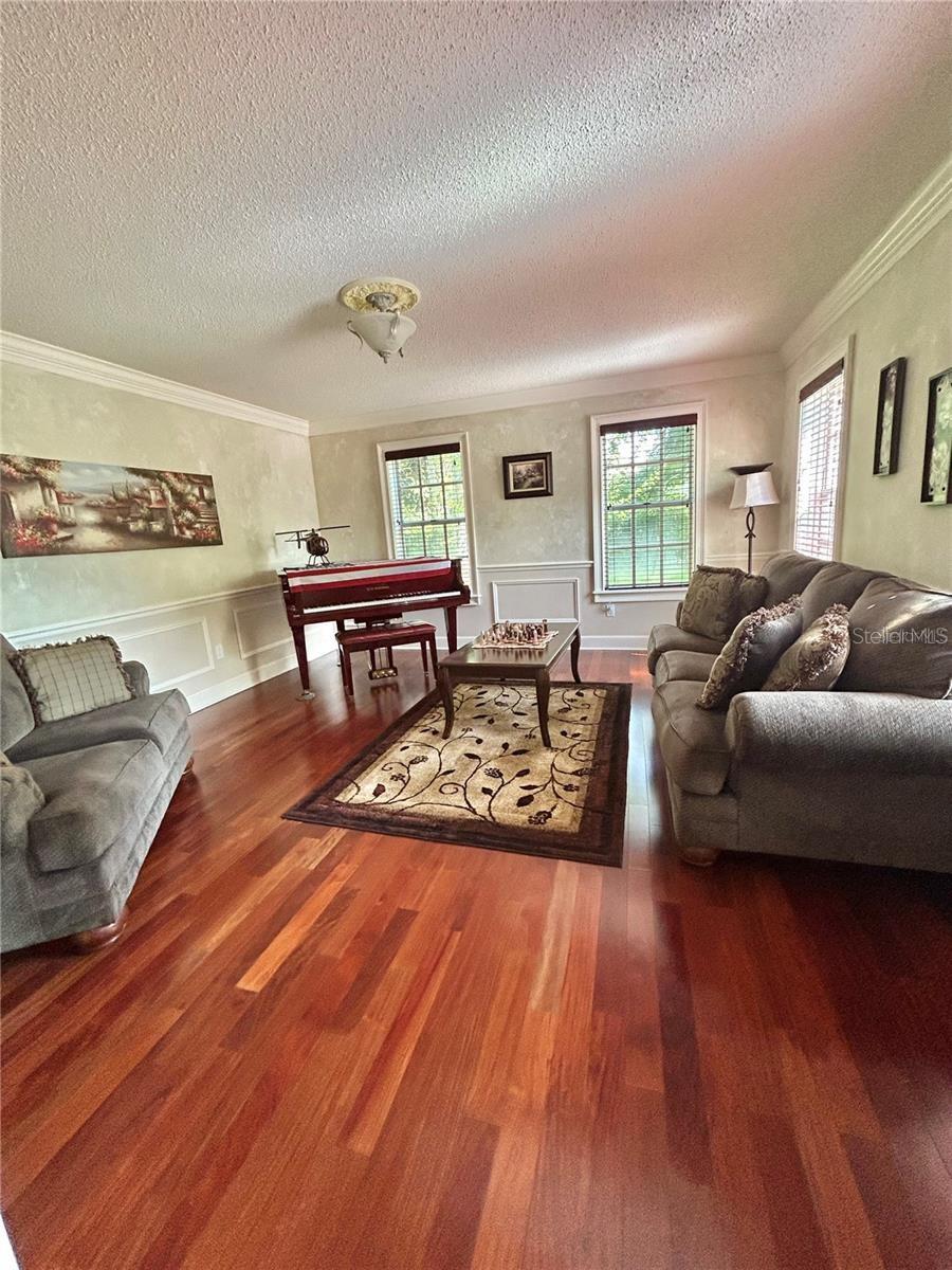 BUTLER BAY - Residential Lease