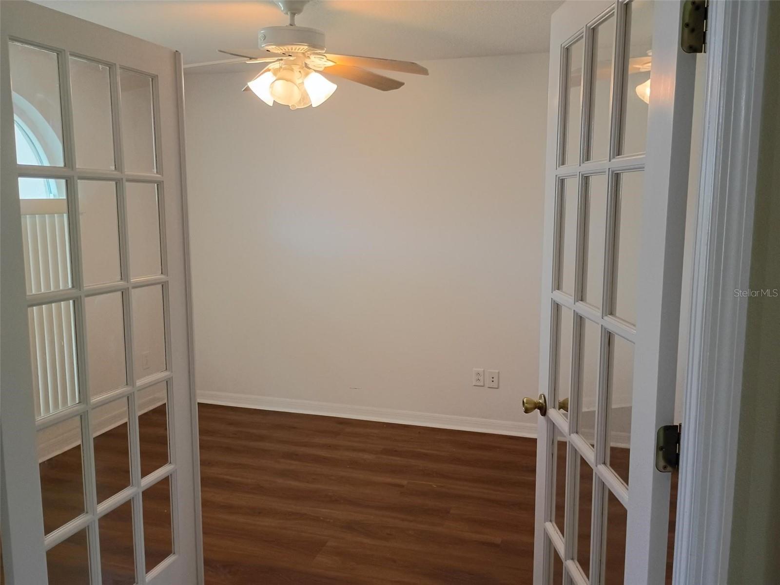 LAKEVIEW VILLAGE SEC F - Residential Lease