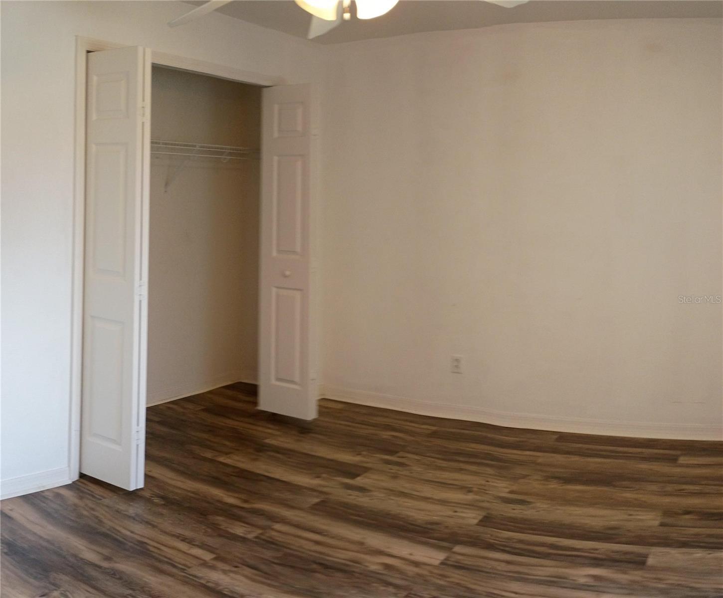 LAKEVIEW VILLAGE SEC F - Residential Lease