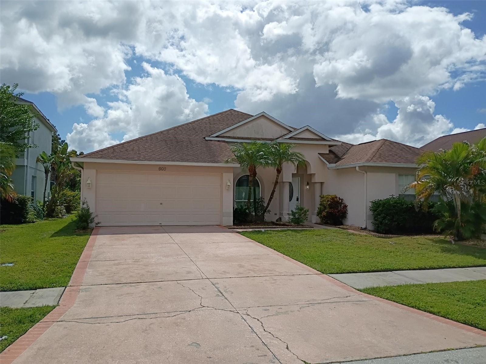 LAKEVIEW VILLAGE SEC F - Residential Lease