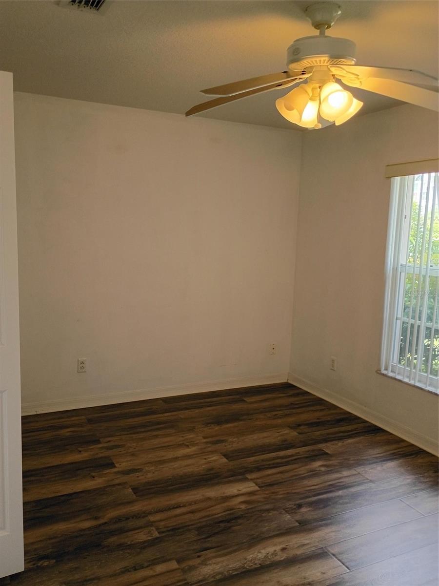LAKEVIEW VILLAGE SEC F - Residential Lease