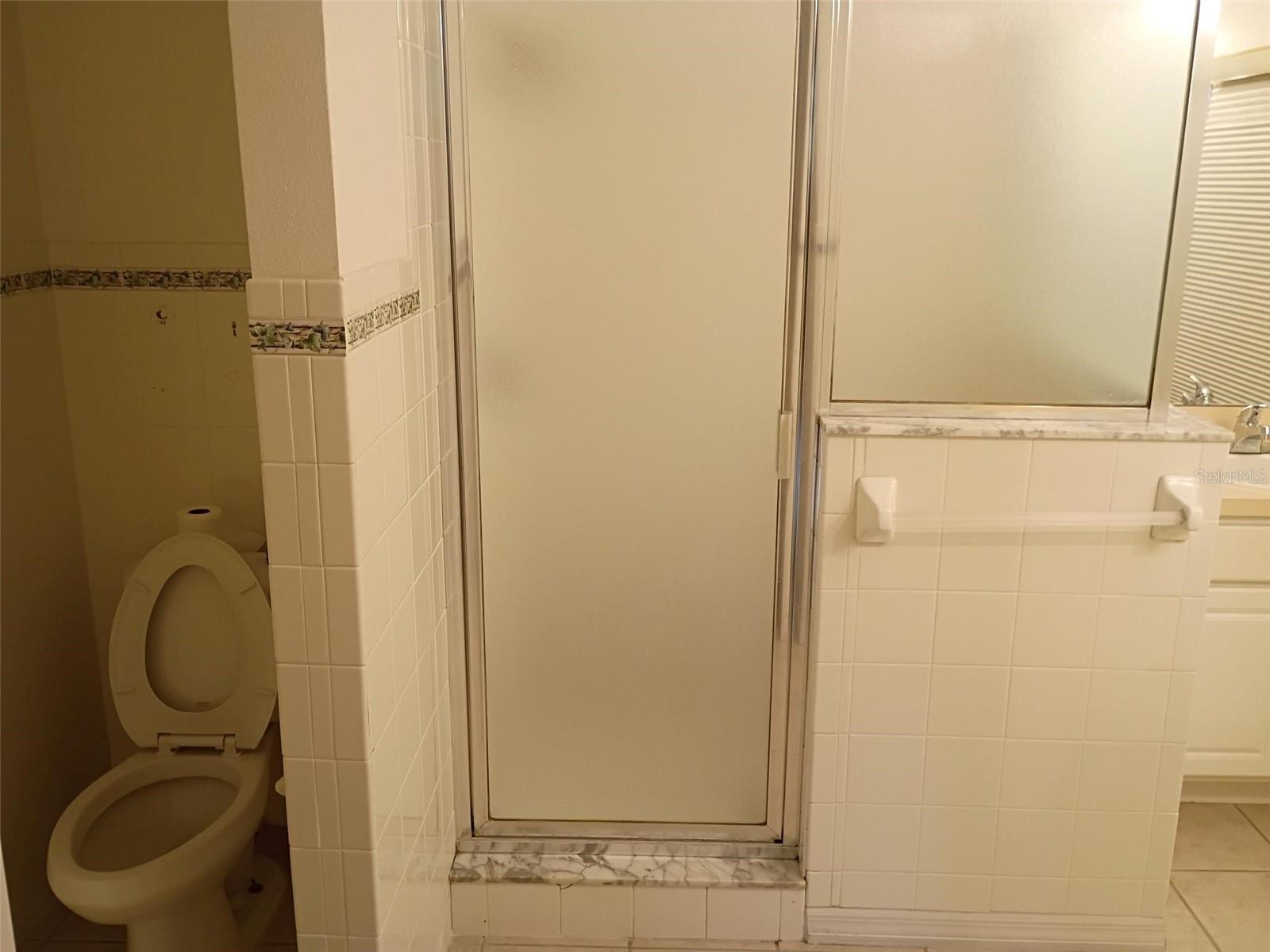 LAKEVIEW VILLAGE SEC F - Residential Lease