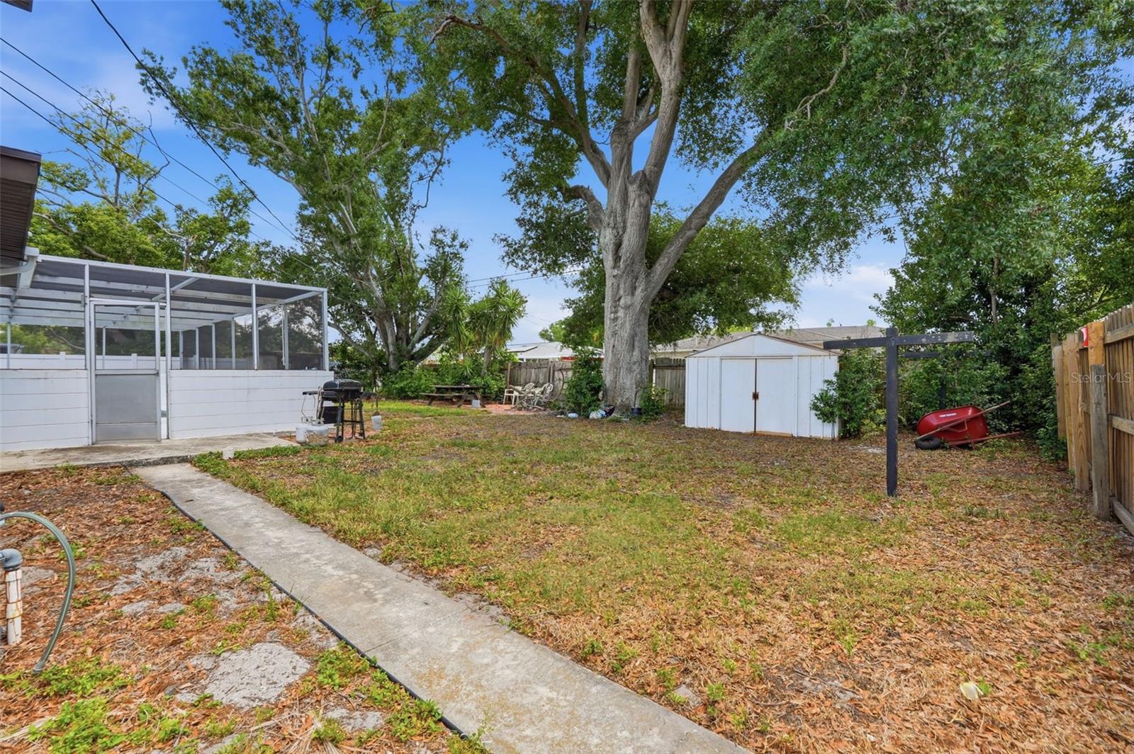 RIDGEWOOD ESTATES - Residential