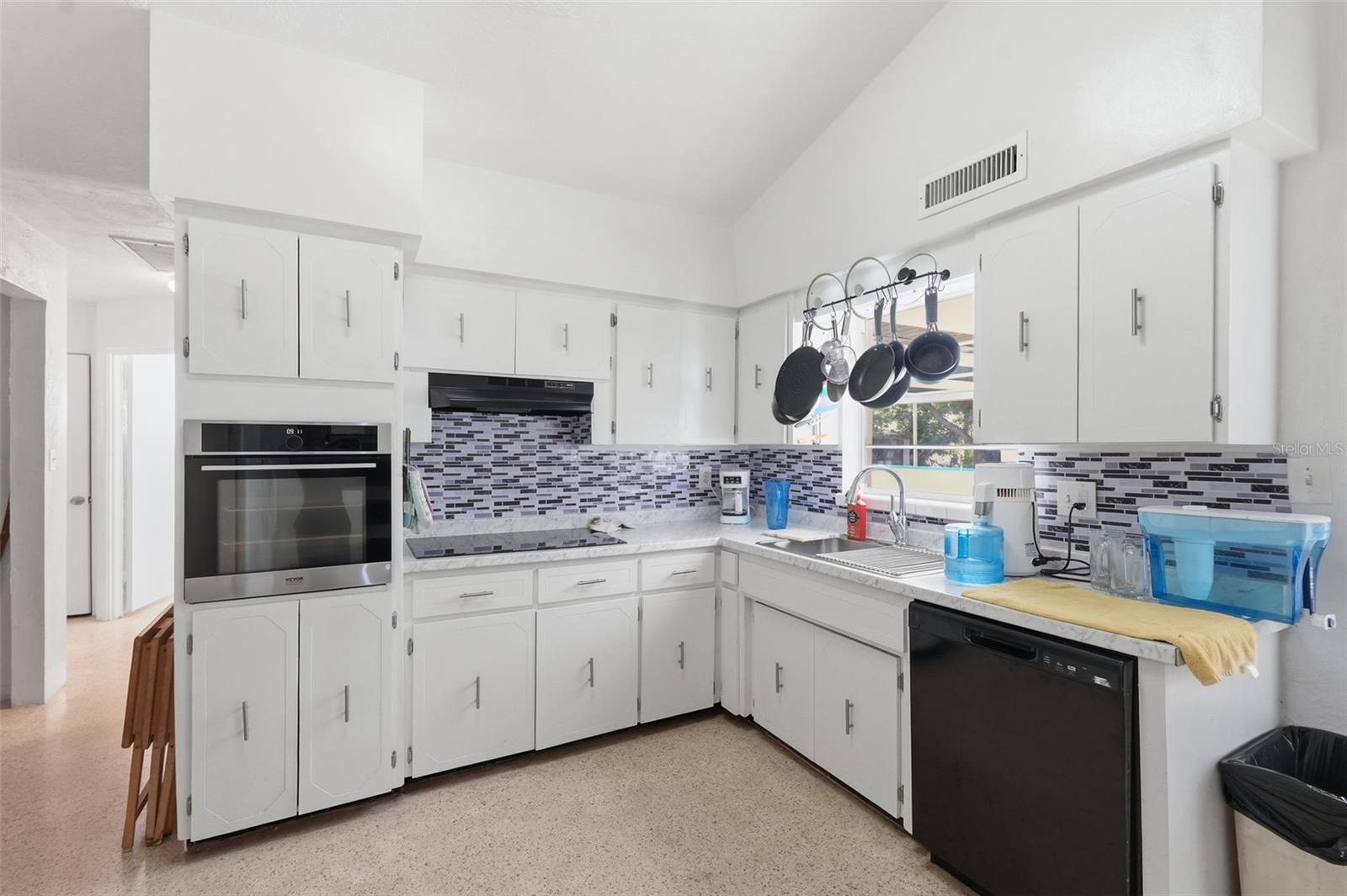 RIDGEWOOD ESTATES - Residential
