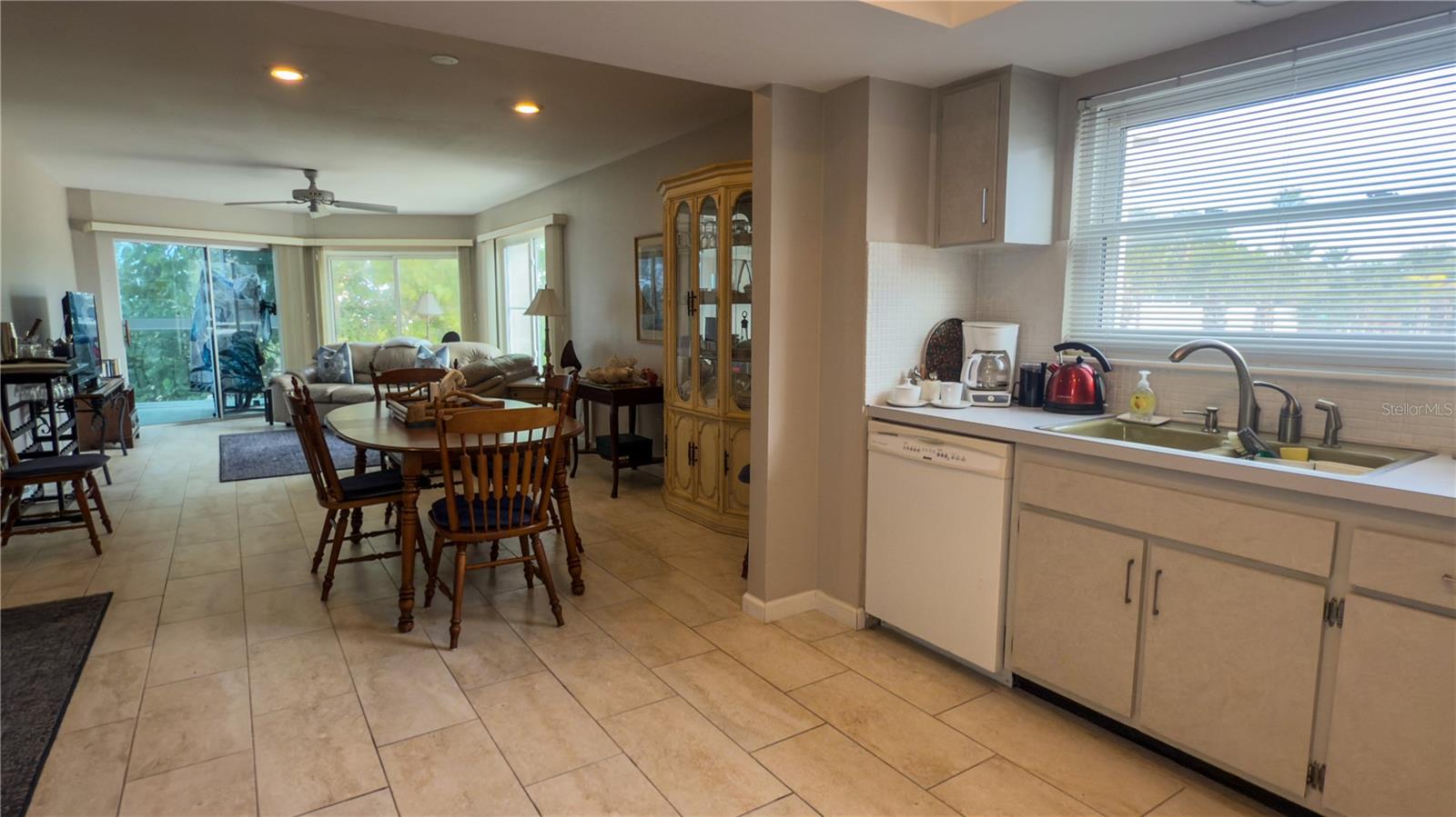 LIDO HARBOUR - Residential Lease