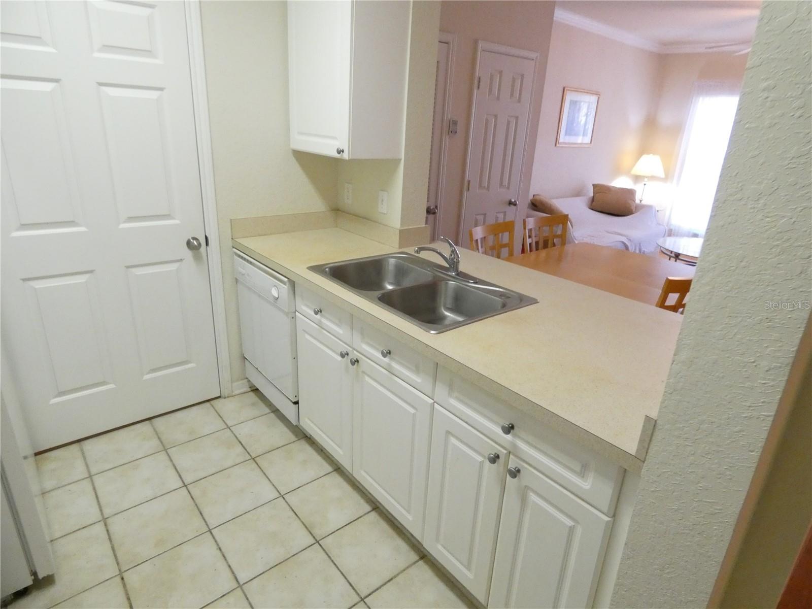 RESIDENCE AT RENAISSANCE - Residential