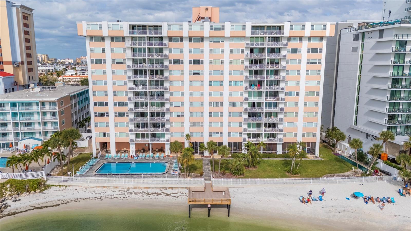 CONTINENTAL TOWERS INC CONDO - Residential