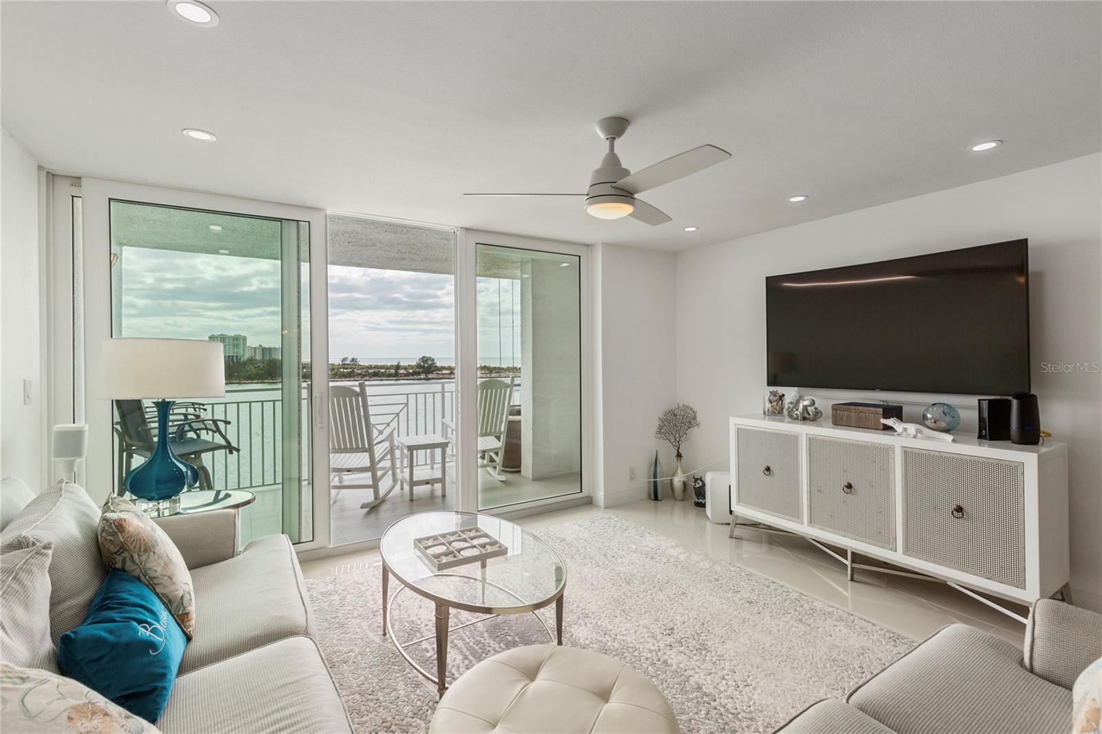 CONTINENTAL TOWERS INC CONDO - Residential