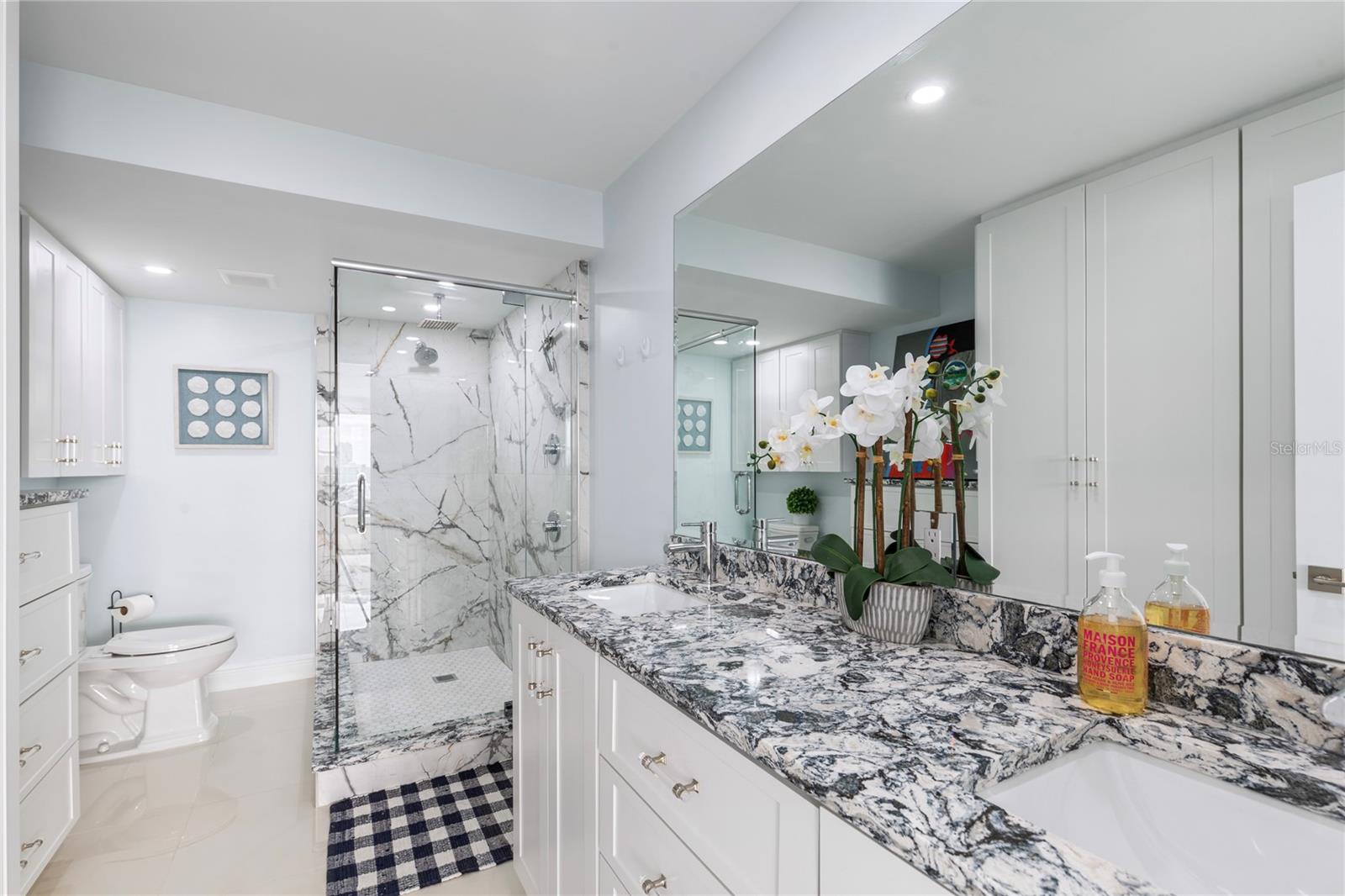 CONTINENTAL TOWERS INC CONDO - Residential