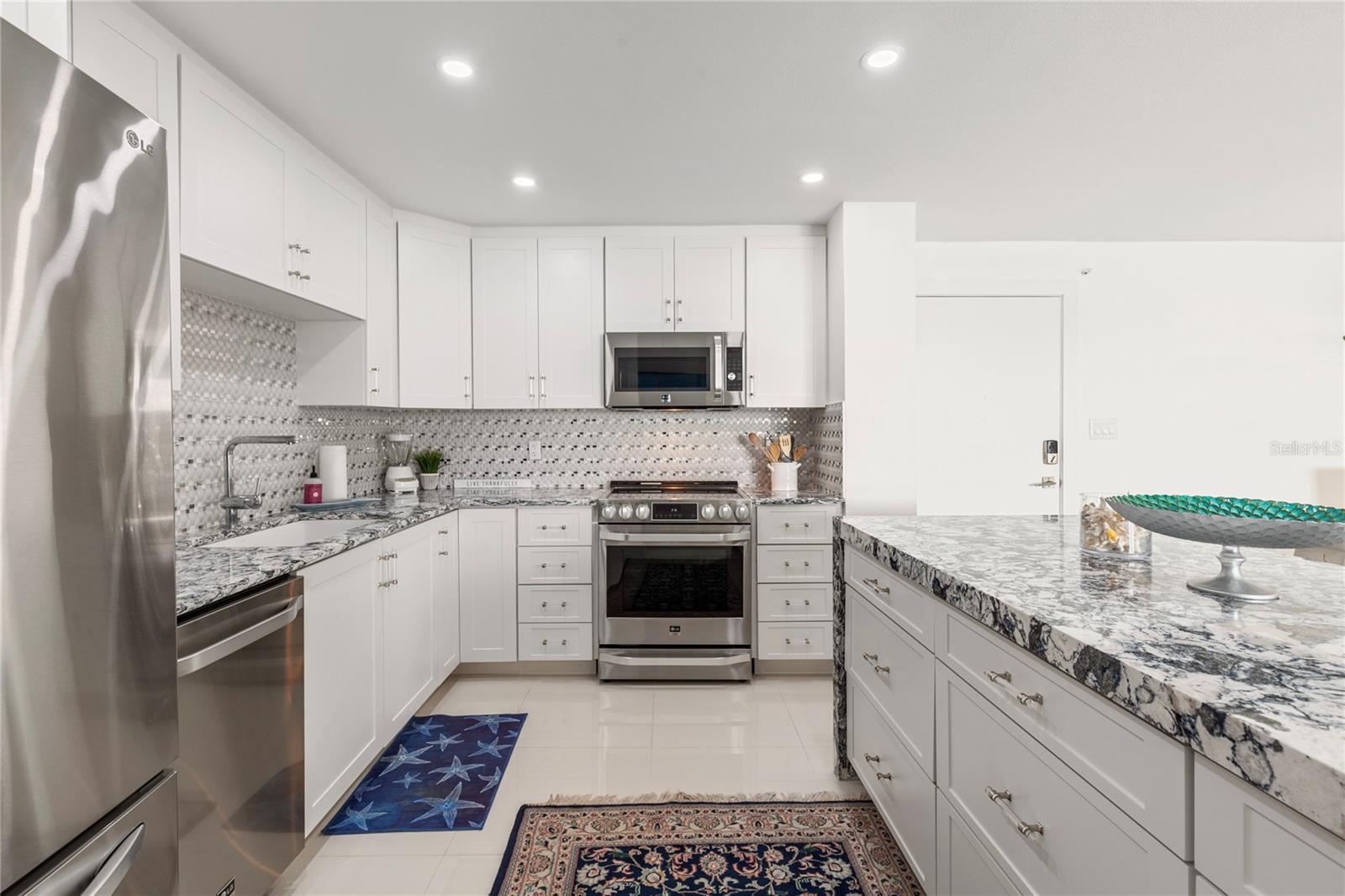 CONTINENTAL TOWERS INC CONDO - Residential