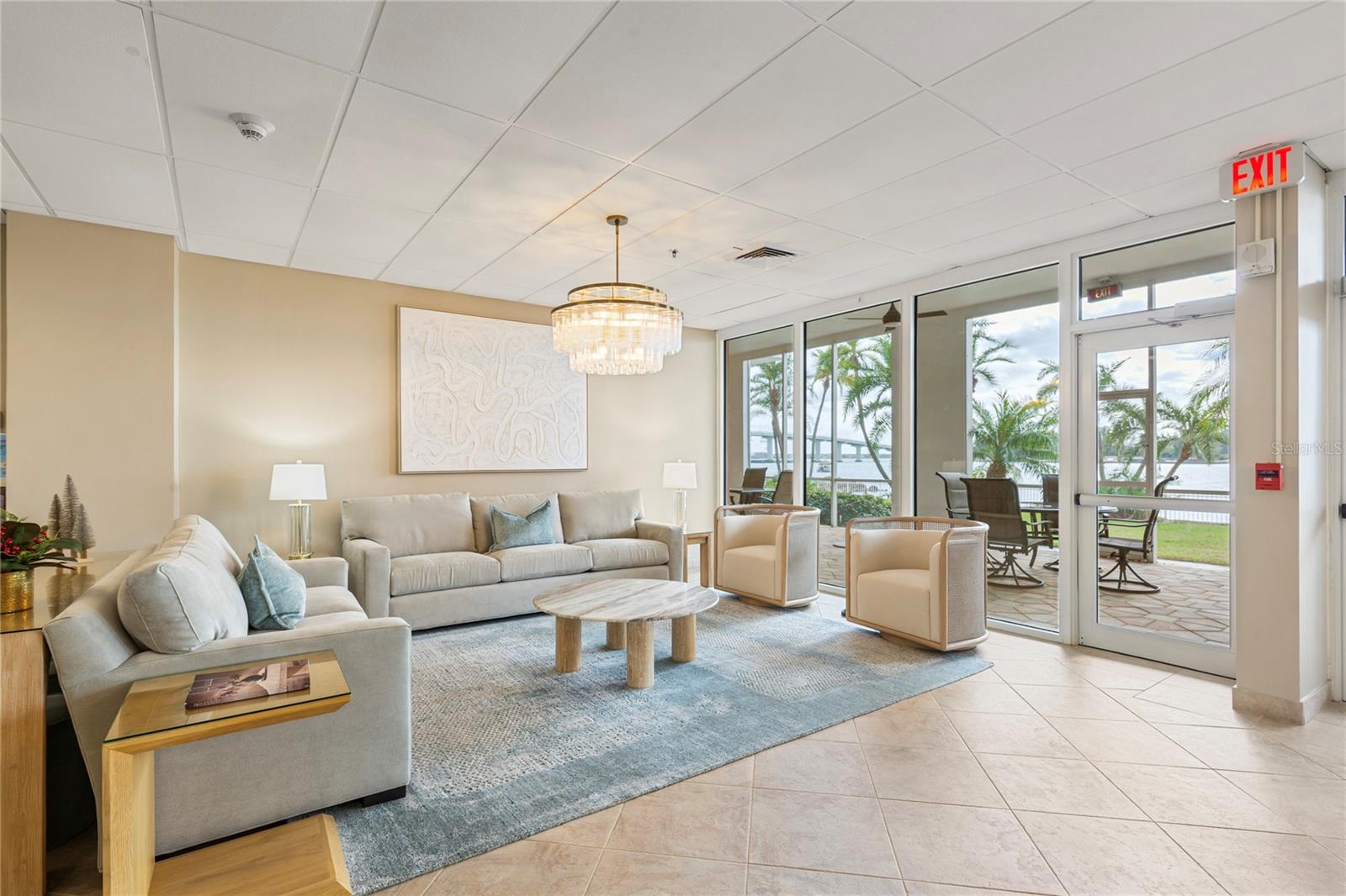 CONTINENTAL TOWERS INC CONDO - Residential