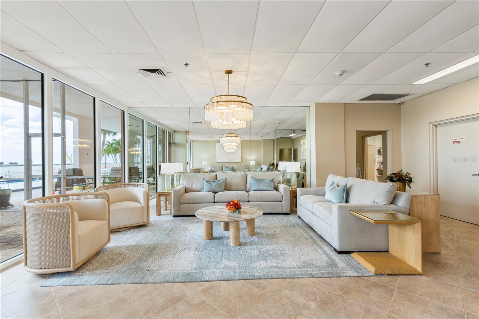 CONTINENTAL TOWERS INC CONDO - Residential