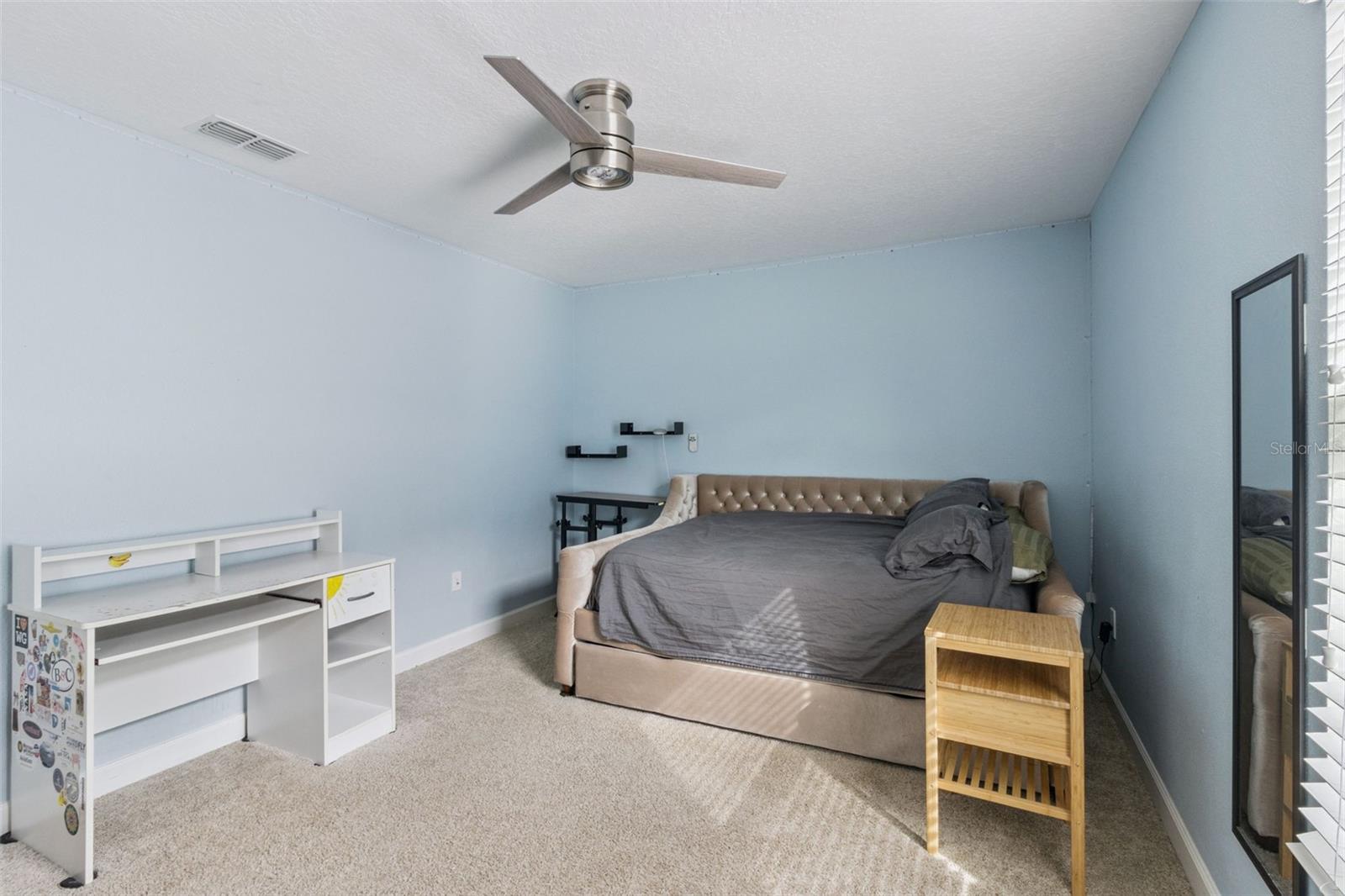 STOREY LAKE - Residential