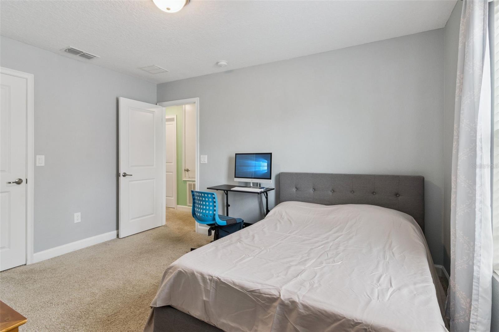 STOREY LAKE - Residential