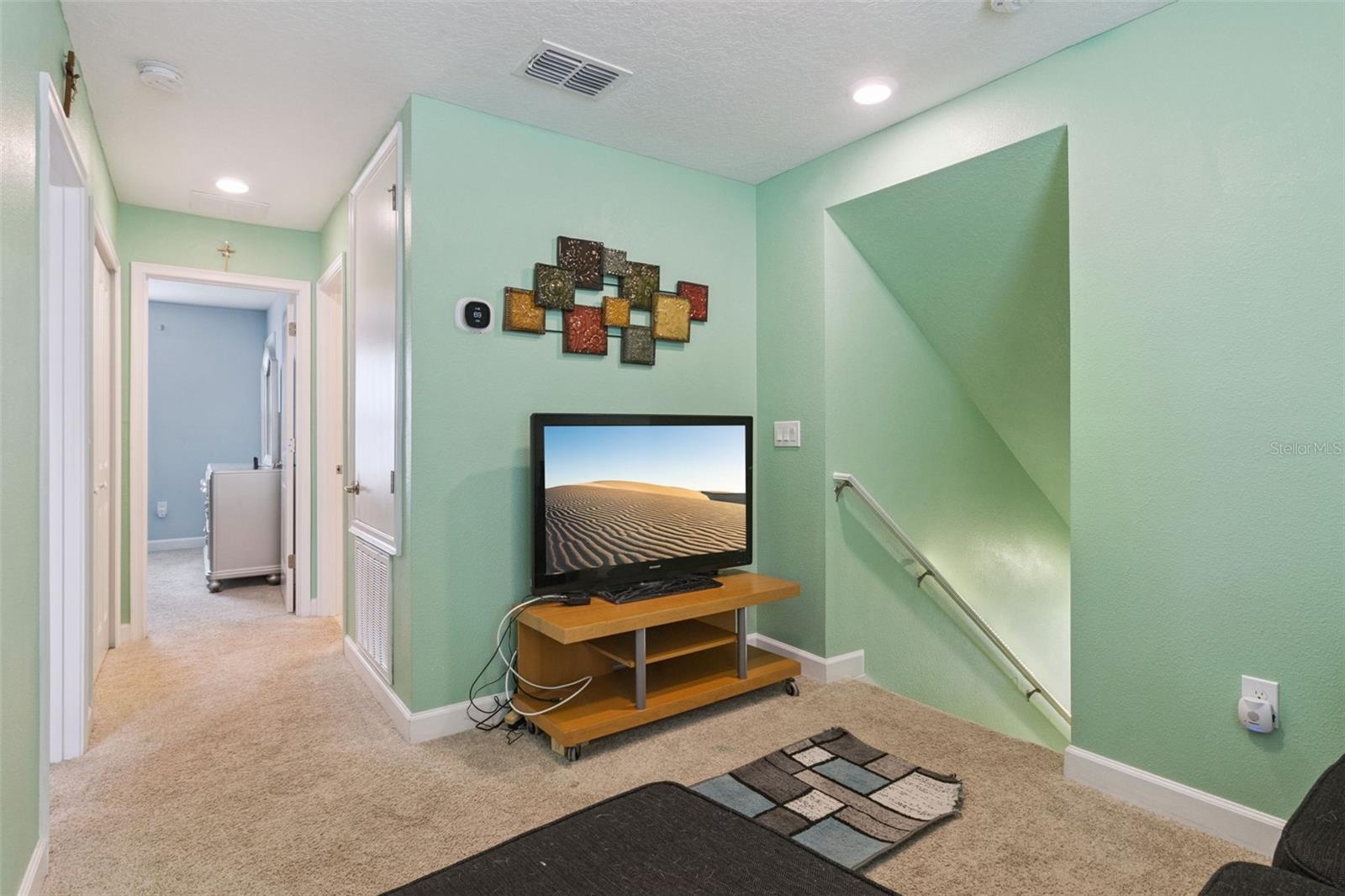 STOREY LAKE - Residential