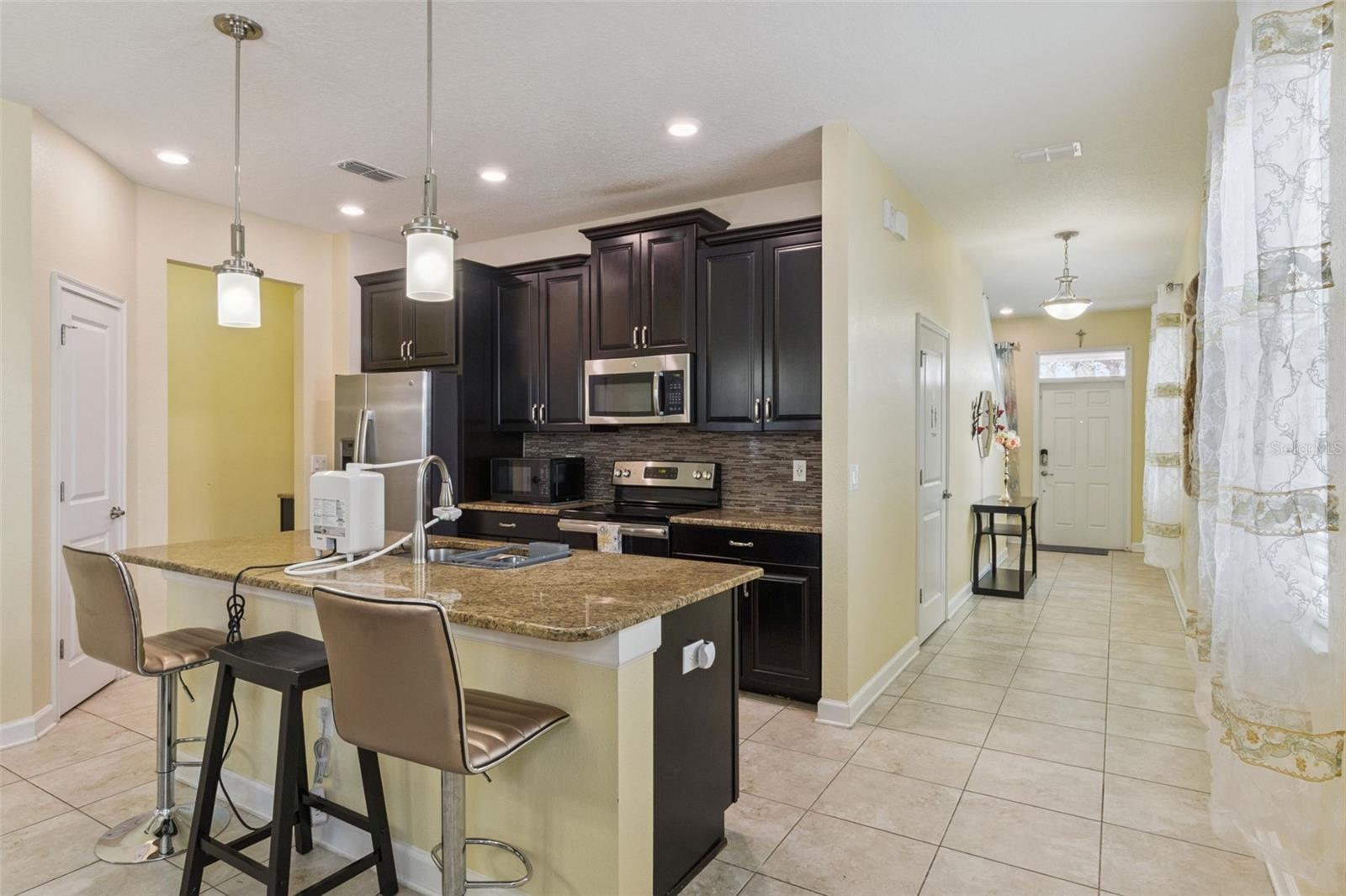 STOREY LAKE - Residential