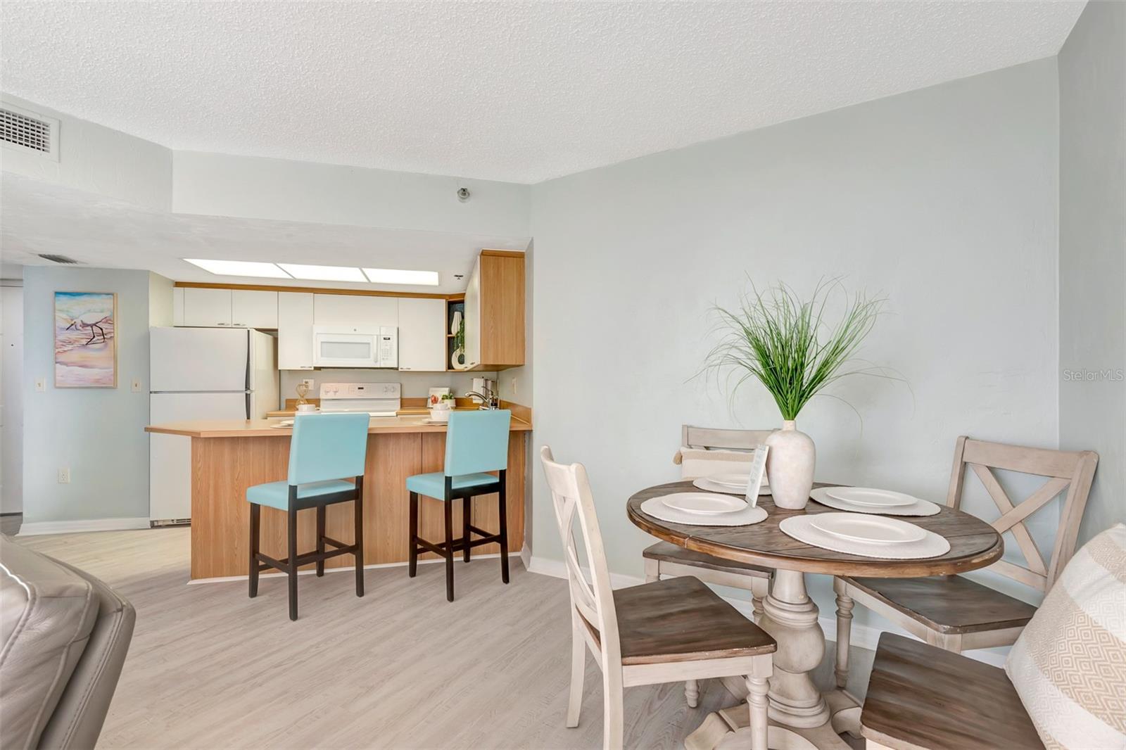 OCEANS ATRIUM 01 - Residential