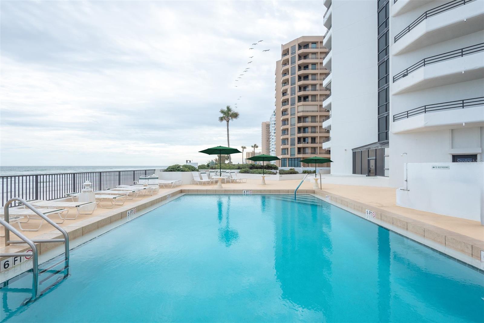 OCEANS ATRIUM 01 - Residential