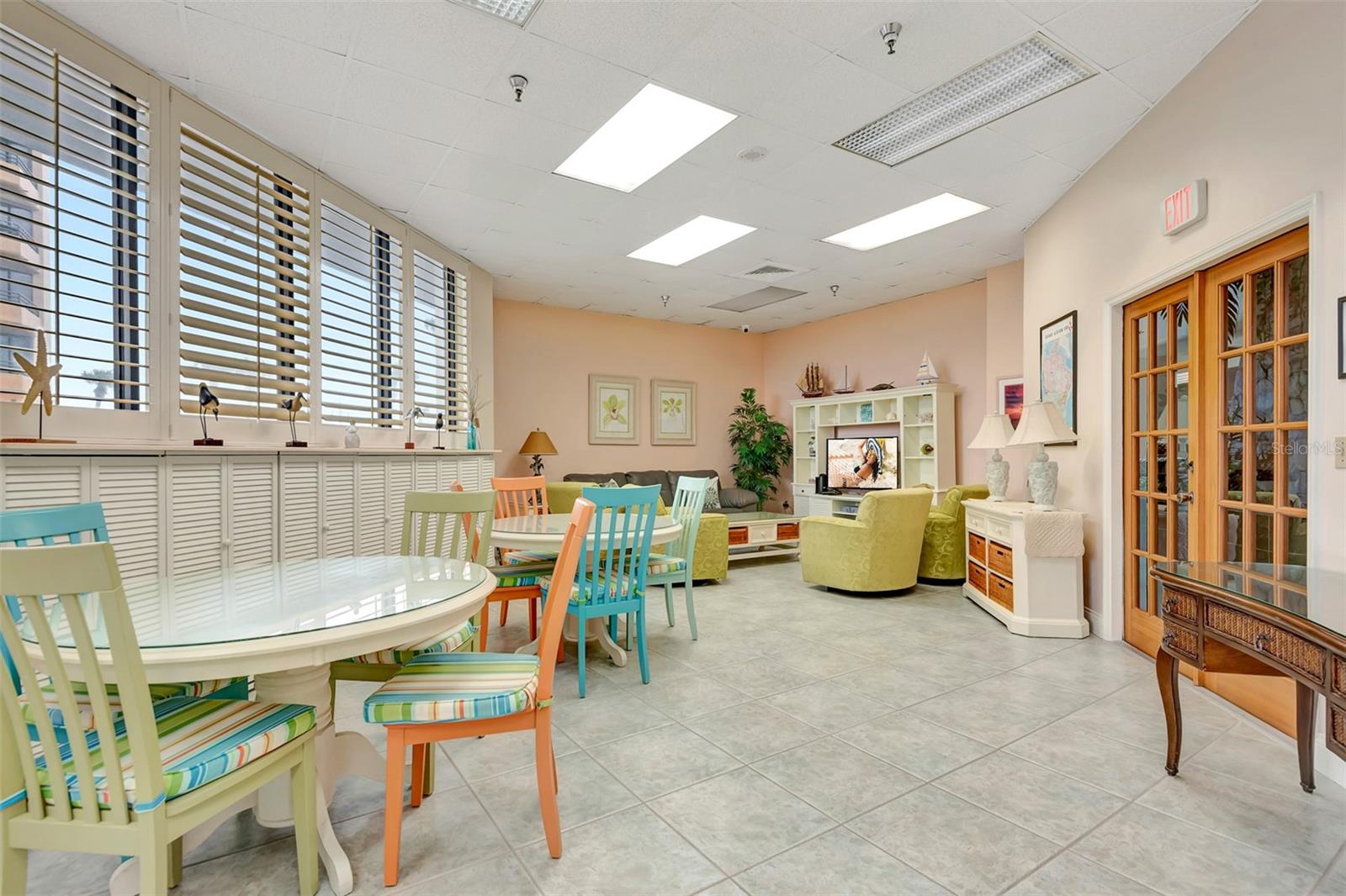 OCEANS ATRIUM 01 - Residential