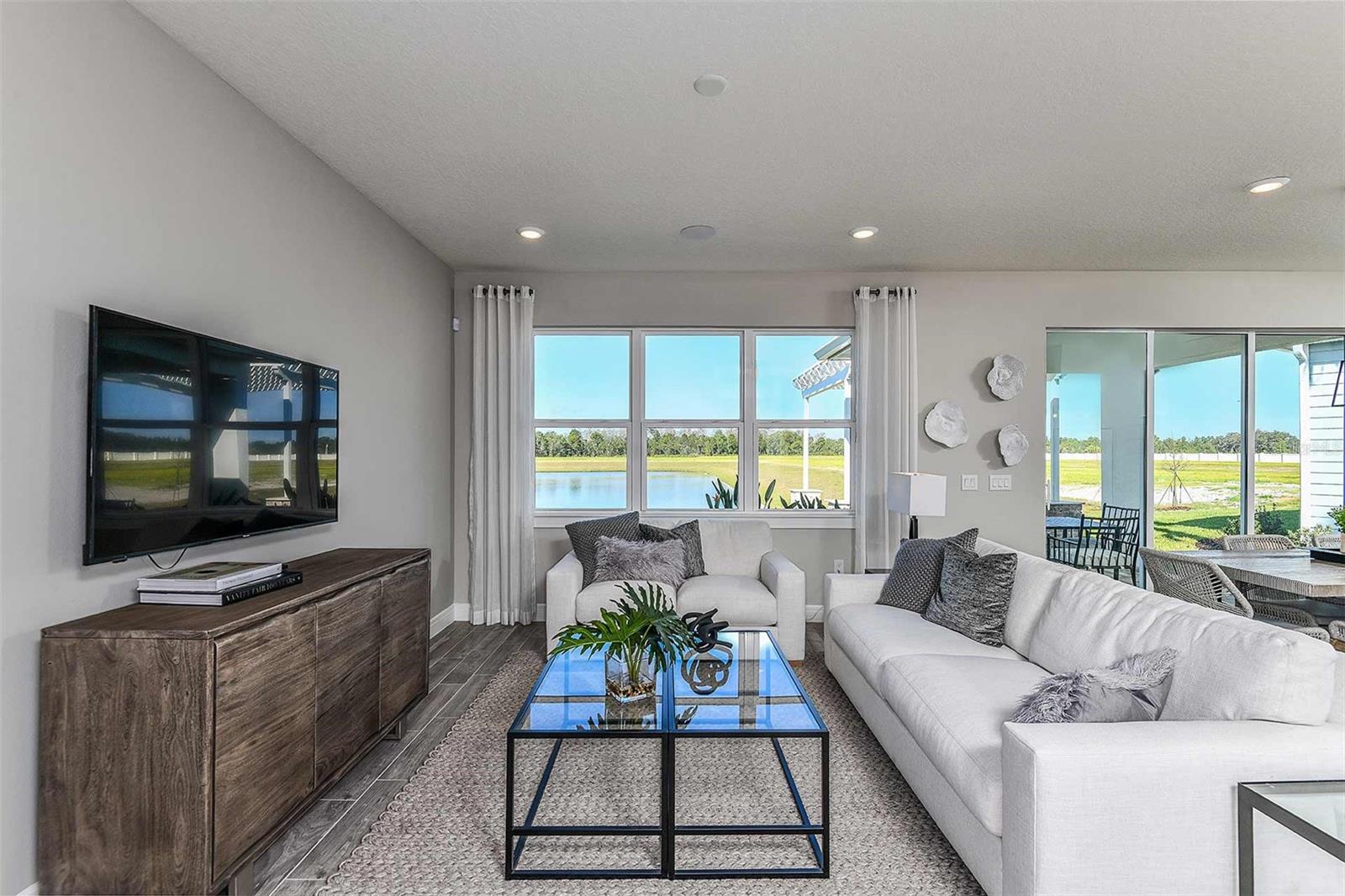 DEL WEBB SUNBRIDGE - Residential