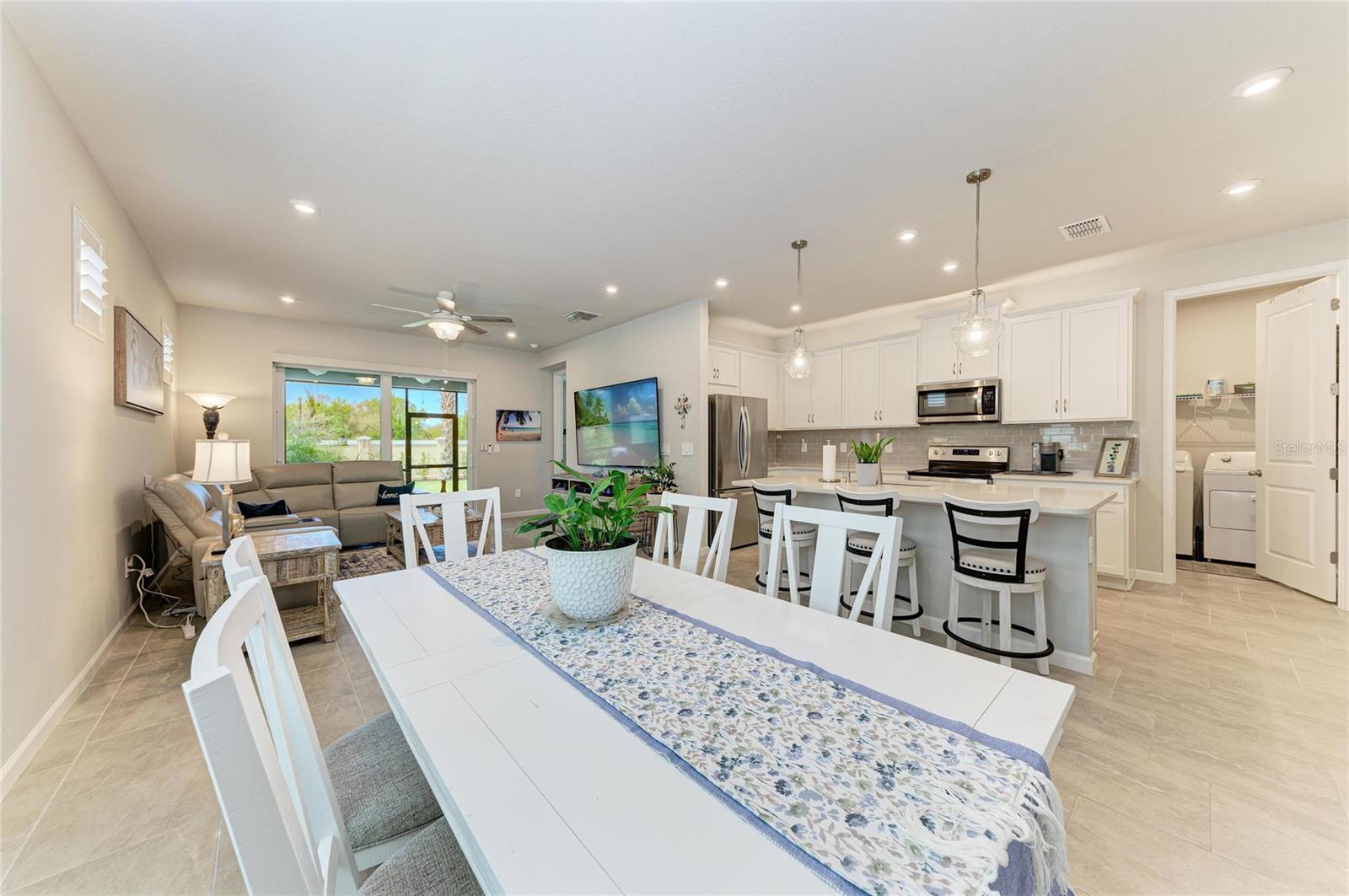 RENAISSANCE/WEST VLGS PH 2B & - Residential