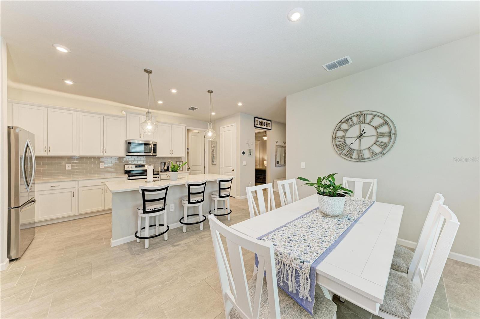 RENAISSANCE/WEST VLGS PH 2B & - Residential