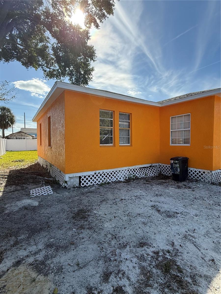 EDGEWATER PARK - Residential Lease