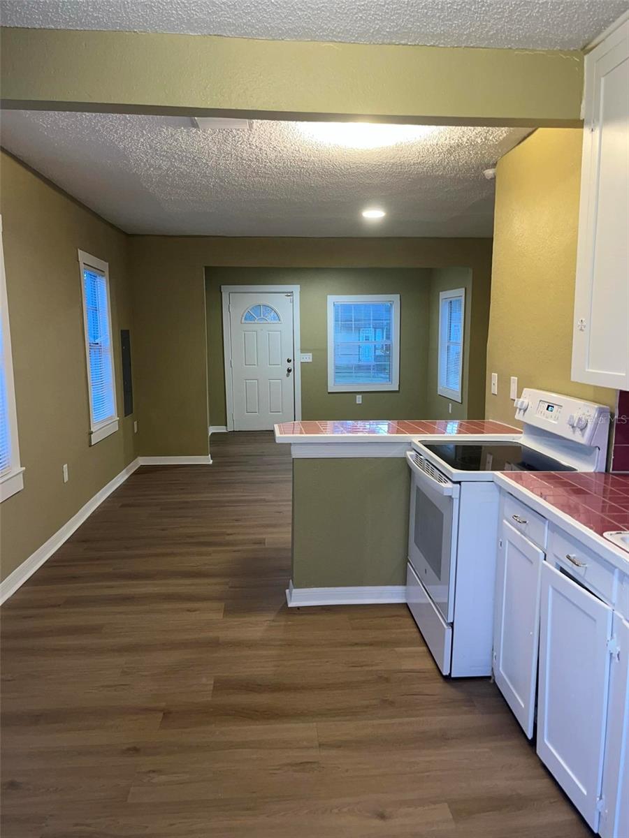 EDGEWATER PARK - Residential Lease