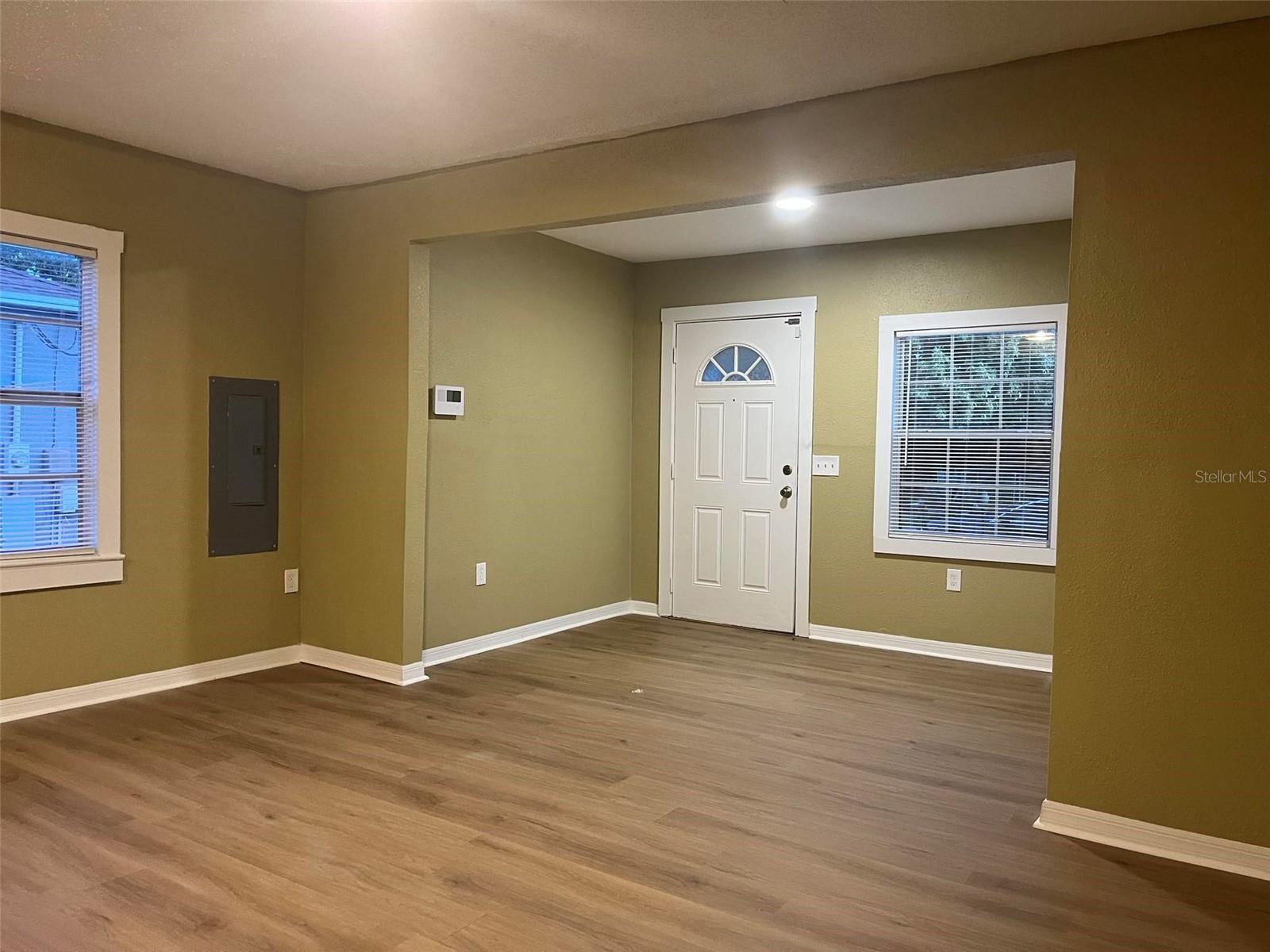 EDGEWATER PARK - Residential Lease