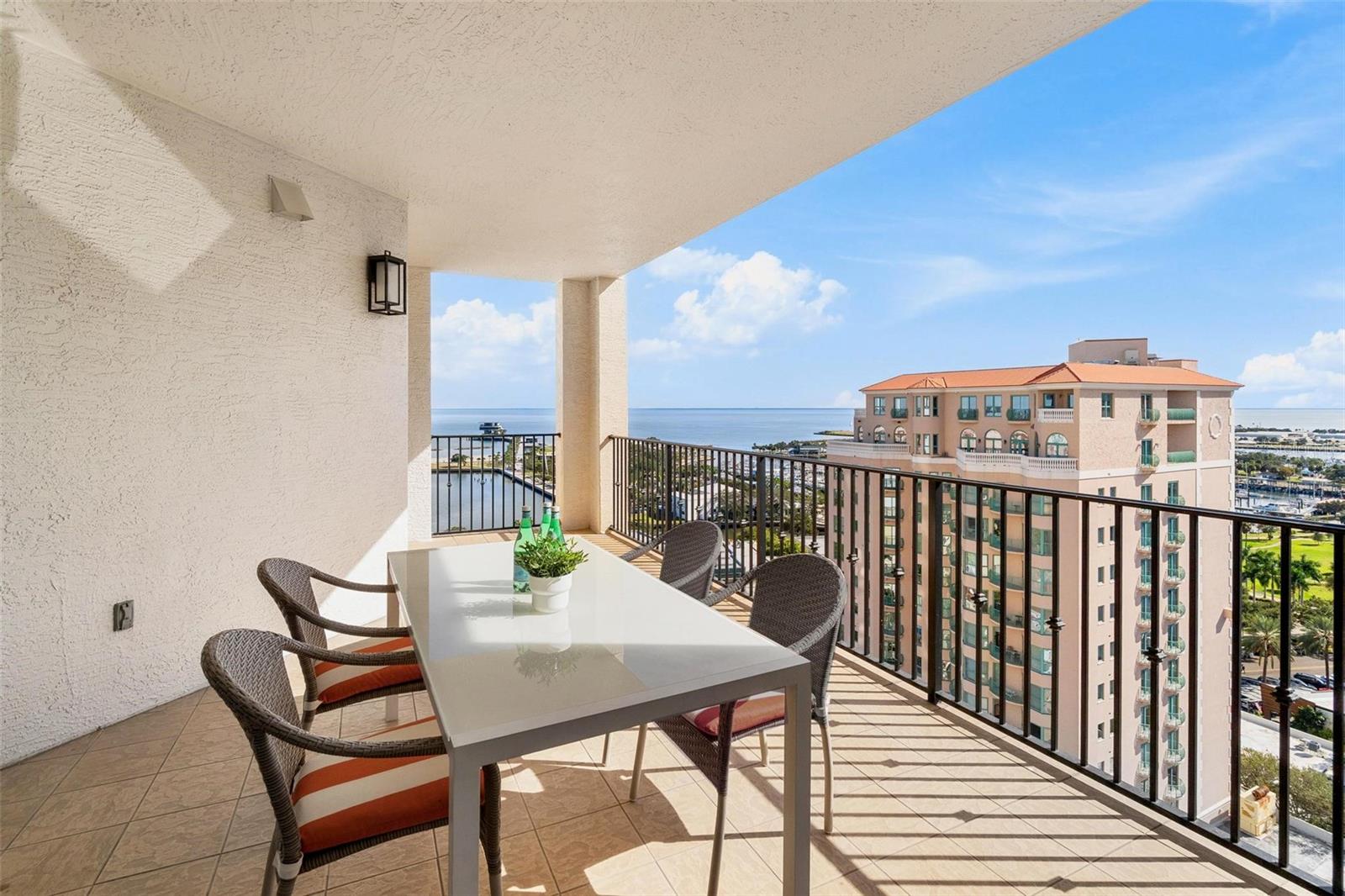 PARKSHORE PLAZA CONDO - Residential