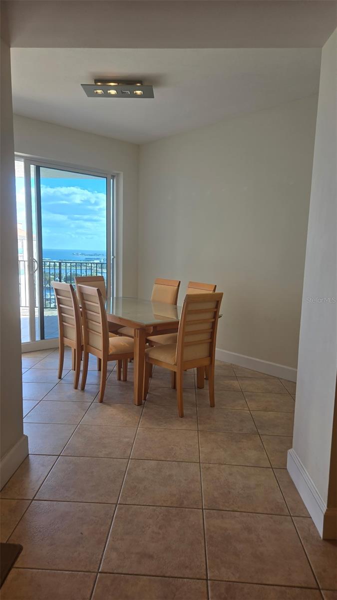 PARKSHORE PLAZA CONDO - Residential