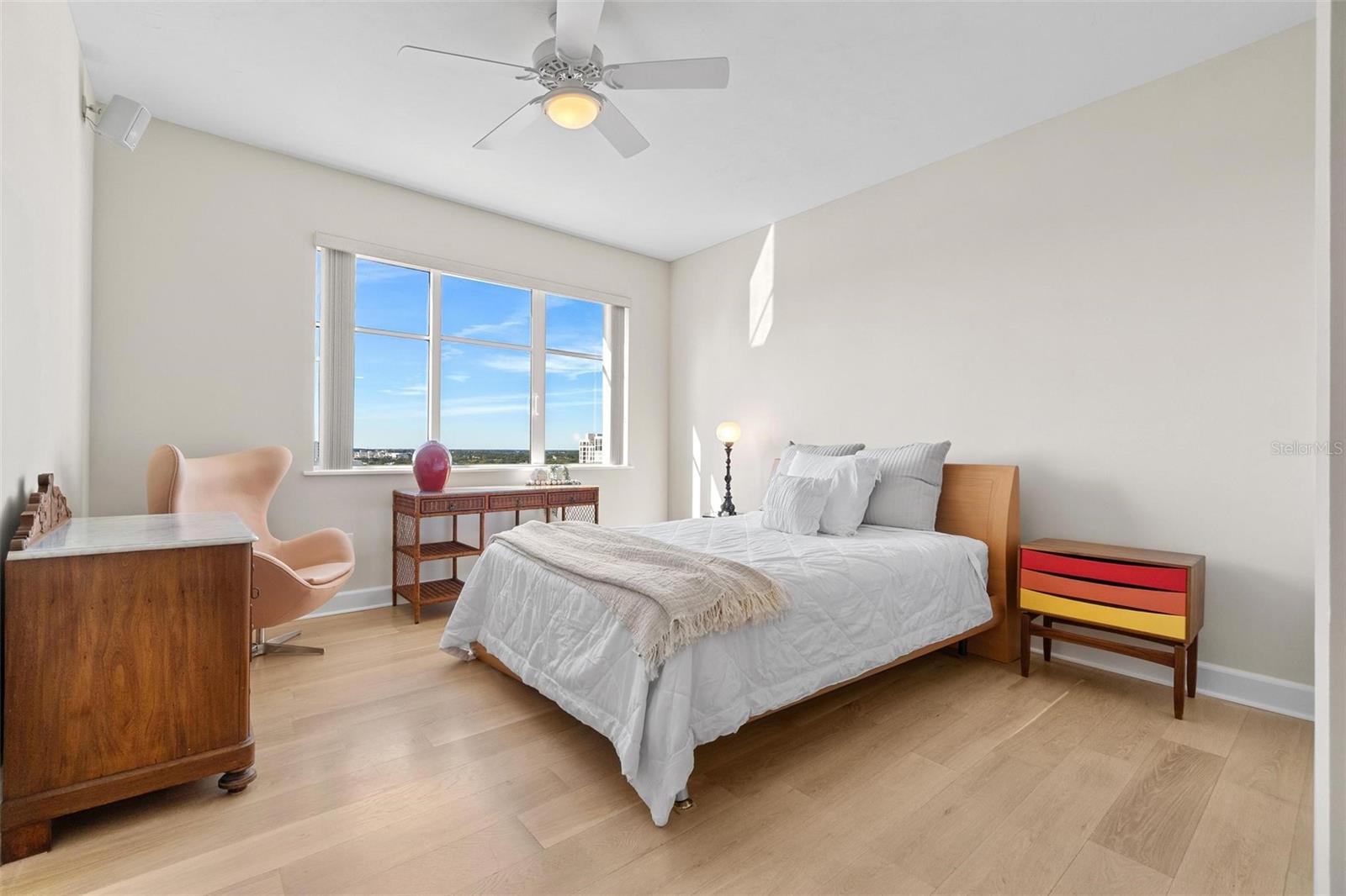 PARKSHORE PLAZA CONDO - Residential