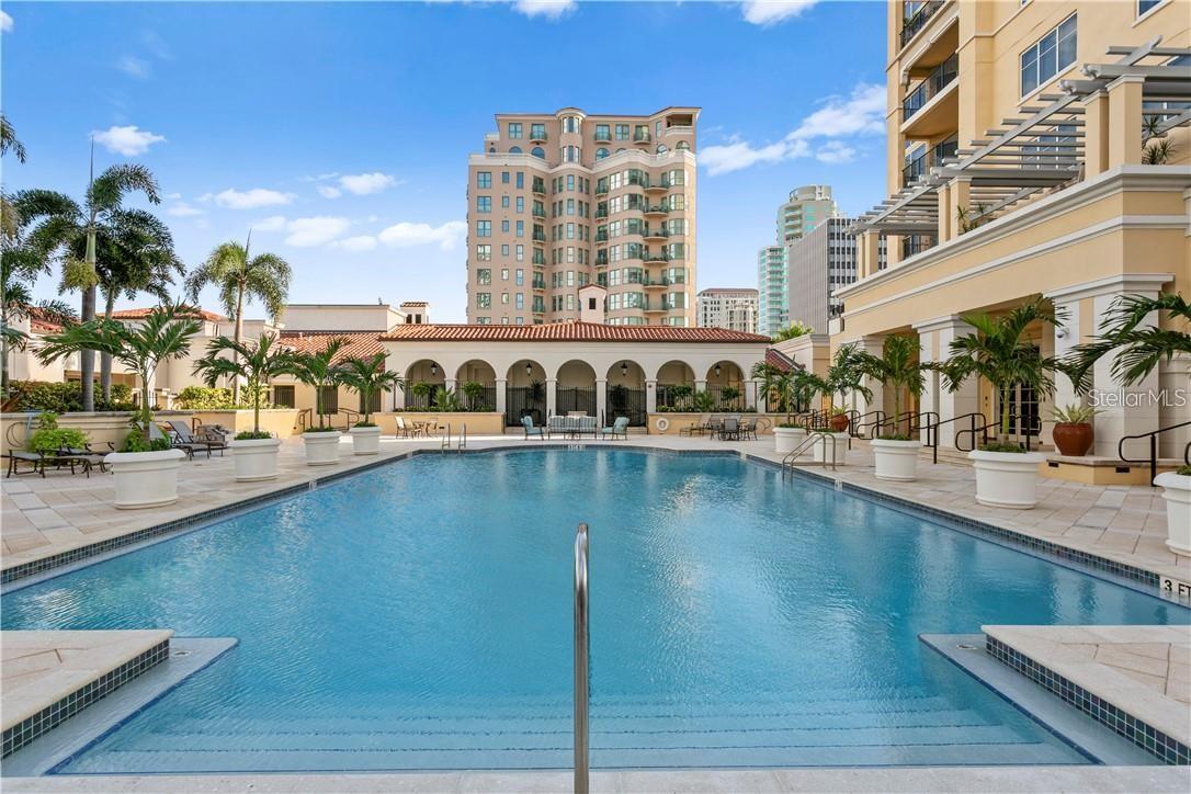 PARKSHORE PLAZA CONDO - Residential