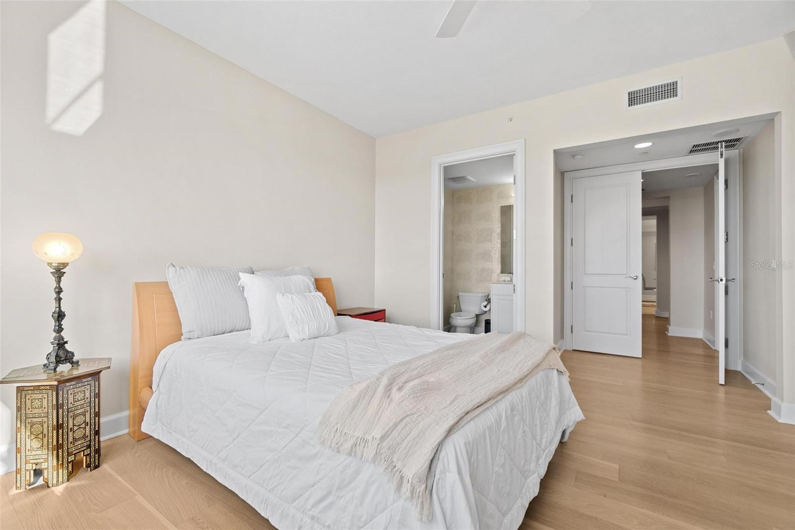 PARKSHORE PLAZA CONDO - Residential