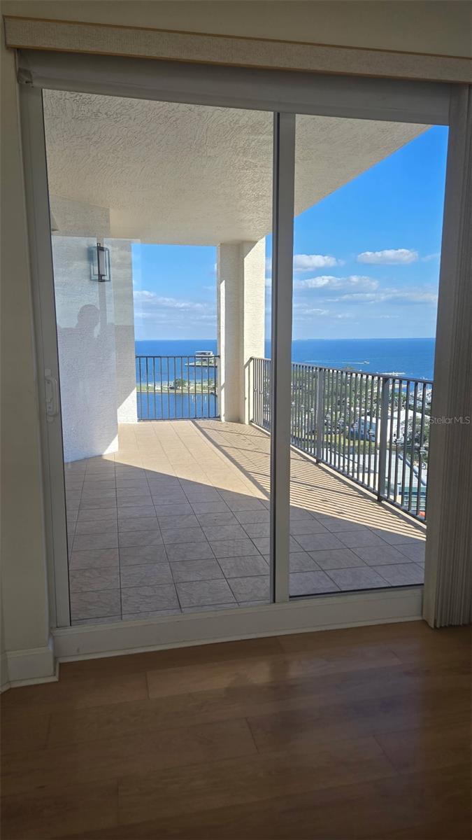 PARKSHORE PLAZA CONDO - Residential