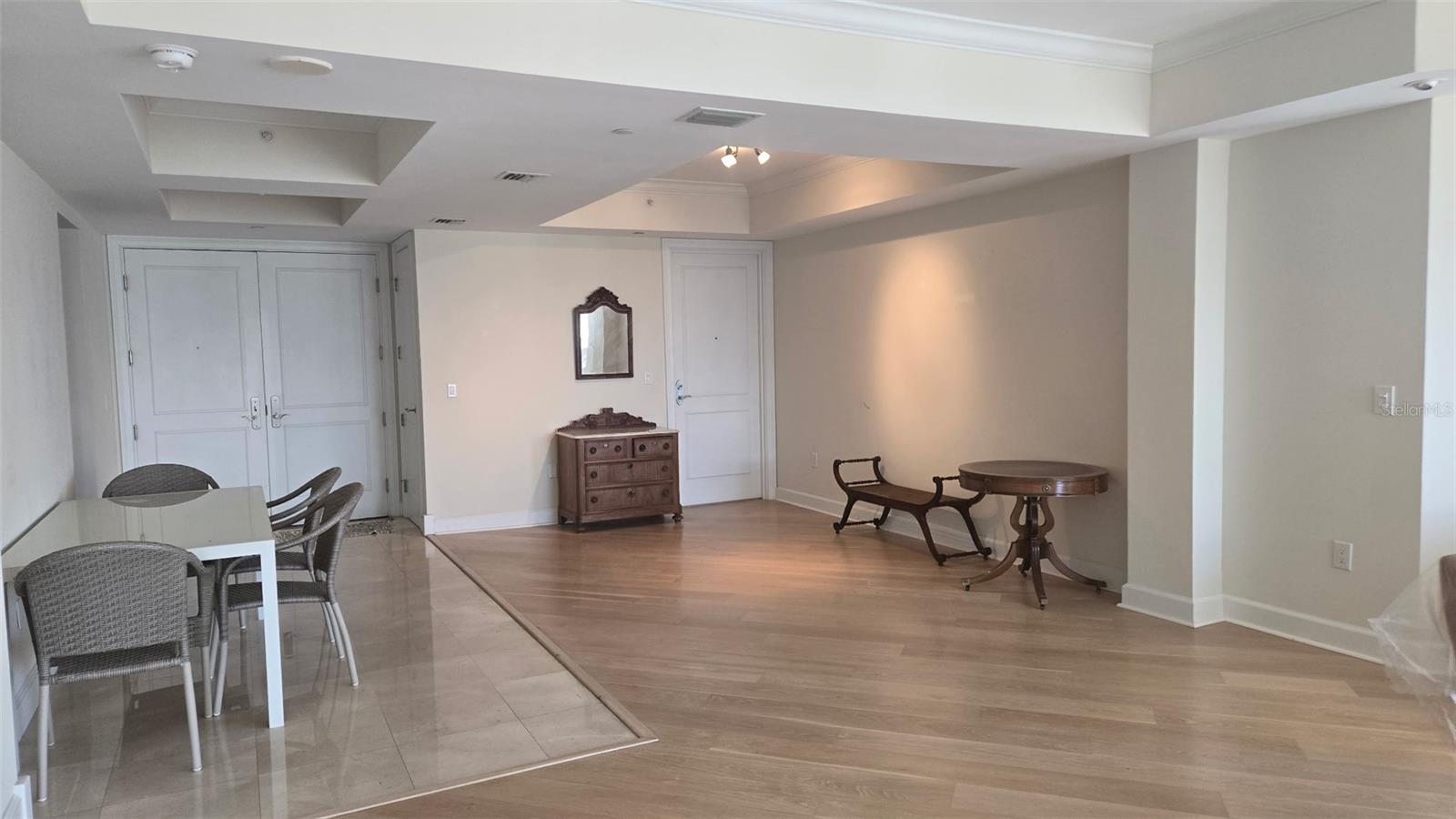 PARKSHORE PLAZA CONDO - Residential