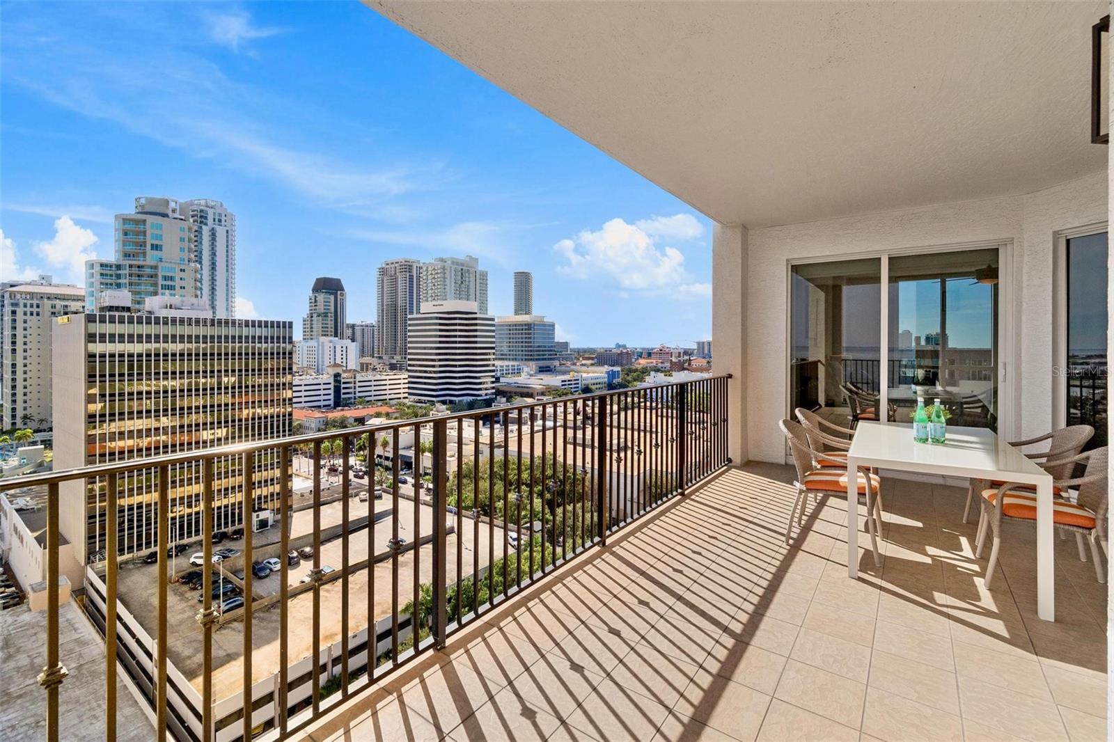 PARKSHORE PLAZA CONDO - Residential