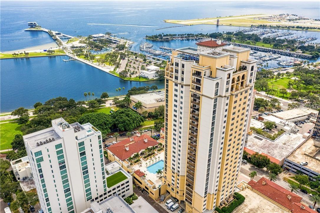 PARKSHORE PLAZA CONDO - Residential