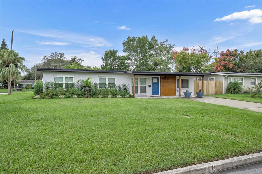 Photo of 4020 Ibis Drive, Orlando, FL 32803 (MLS # O6433547)