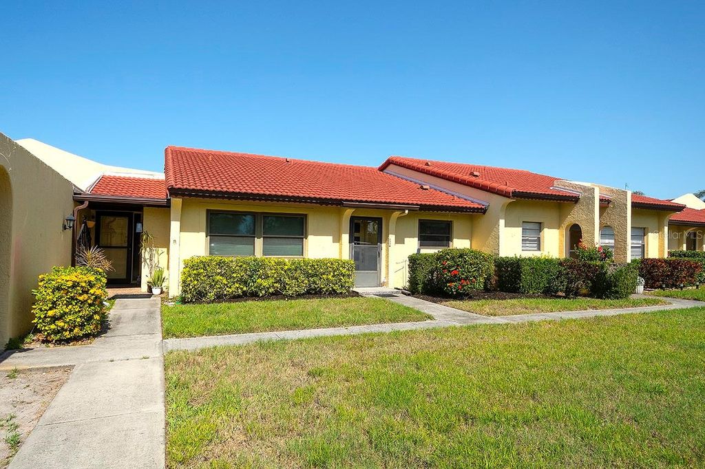 Photo of 1314 57th Street W #1314, Bradenton, FL 34209 (MLS # A4652956)