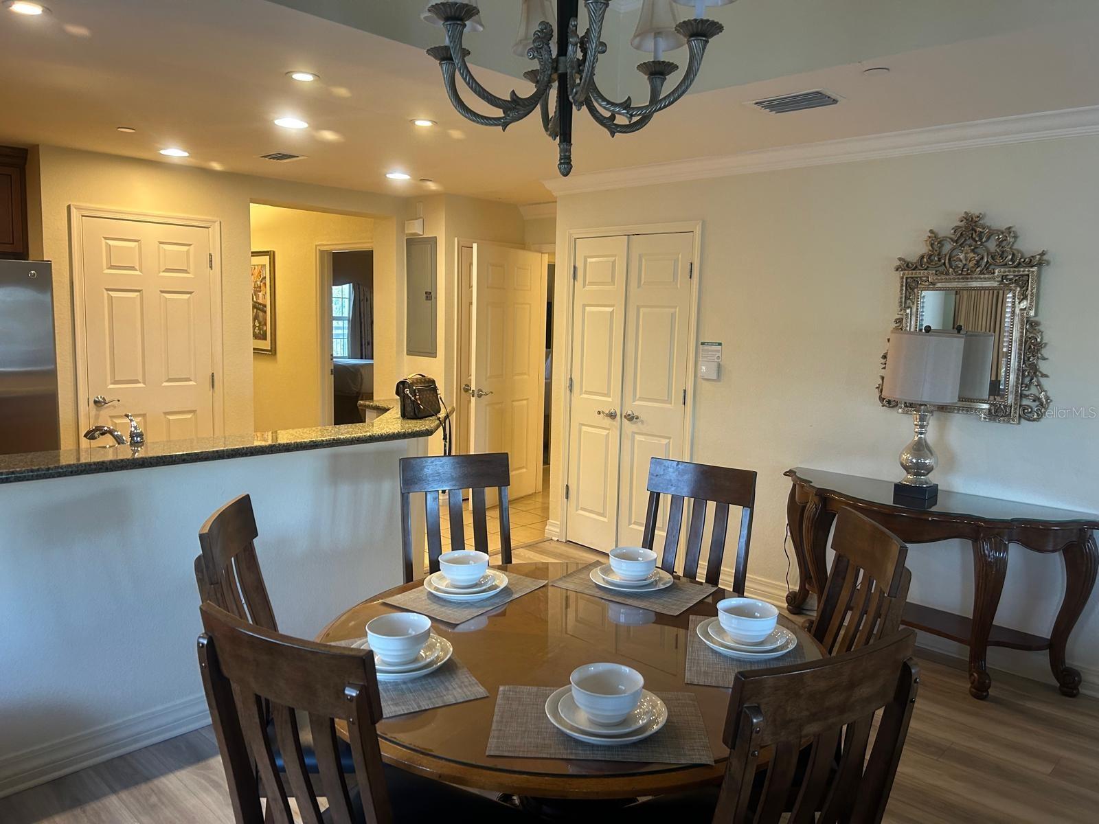 CENTRE COURT RIDGE CONDO PH 10 BLDG J - Residential Lease