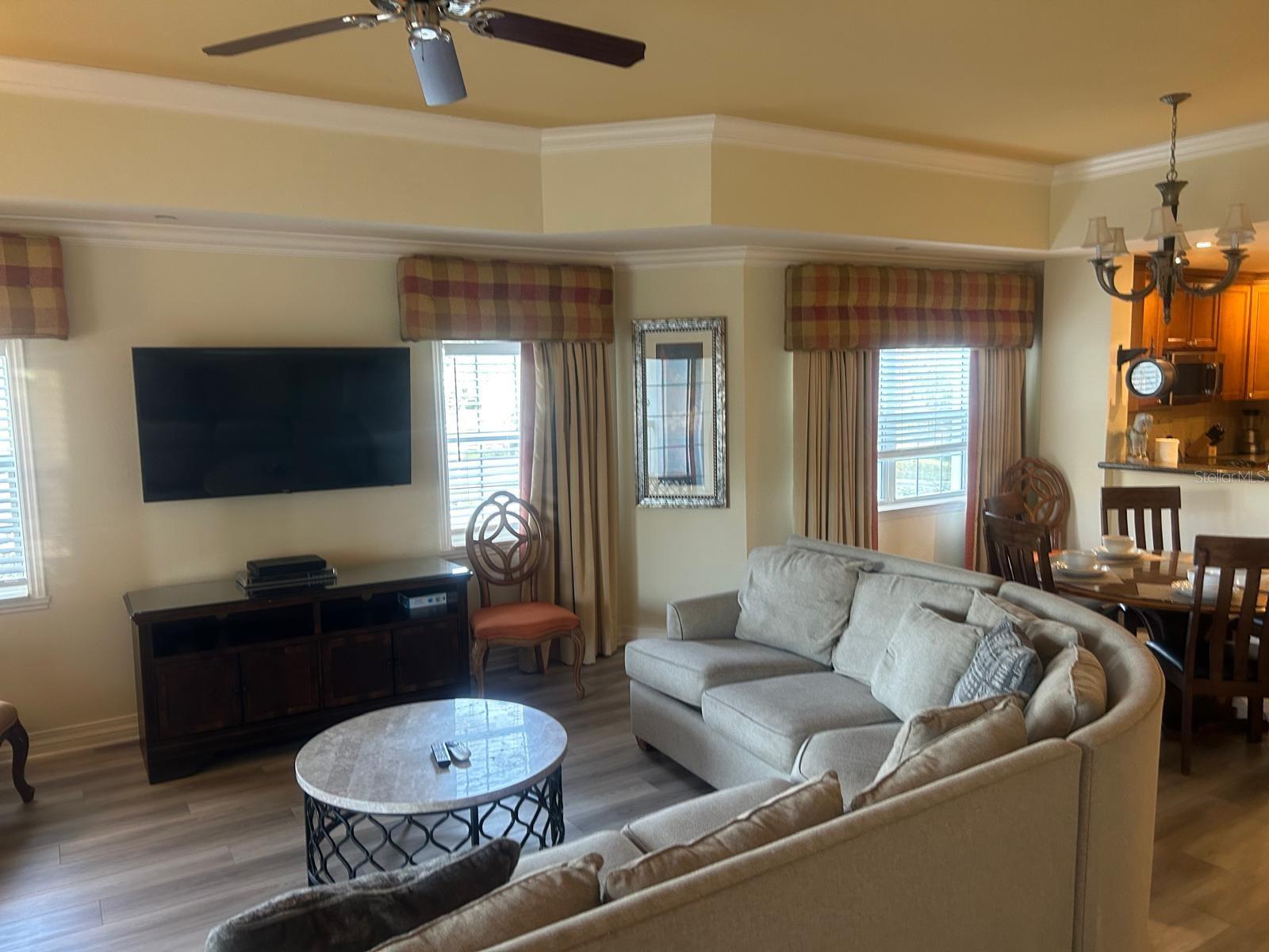 CENTRE COURT RIDGE CONDO PH 10 BLDG J - Residential Lease