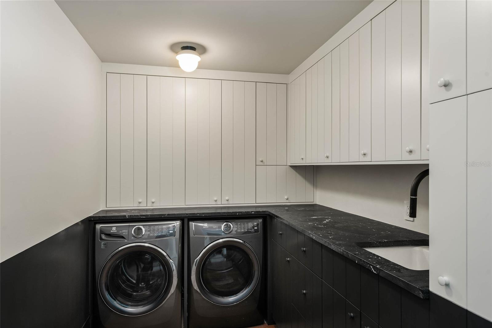 CLOISTER GROVE SUB - Residential