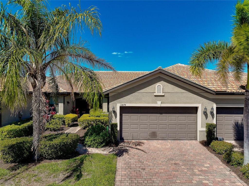 Photo of 13874 Botteri Street, Venice, FL 34293 (MLS # N6143553)