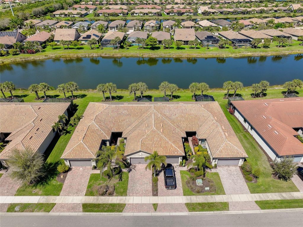 Photo of 13874 Botteri Street, Venice, FL 34293 (MLS # N6143553)