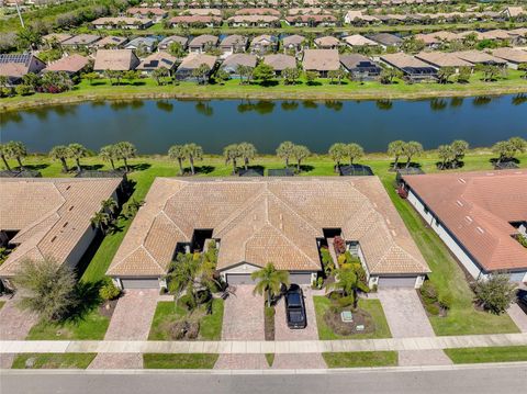 Photo of 13874 Botteri Street, Venice, FL 34293 (MLS # N6143553)