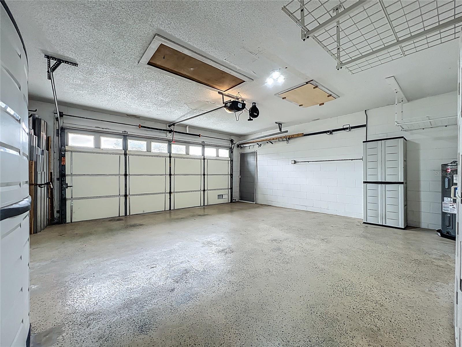 HUNTERS TRACE - Residential